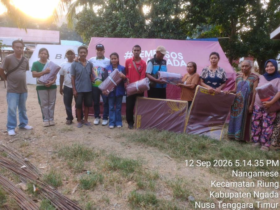 Penyaluran bantuan sandang, permakanan, dan Layanan Dukungan Psikososial oleh Pemerintah Provinsi Nusa Tenggara Timur melalui Dinas Sosial Provinsi NTT kepada masyarakat terdampak gempa bumi di Kabupaten Ngada, Manggarai Timur, Manggarai, Manggarai Barat,